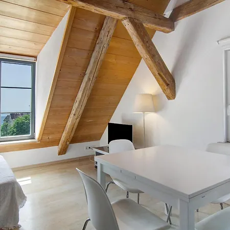 アパート Altes Schulhaus Heiligenborn