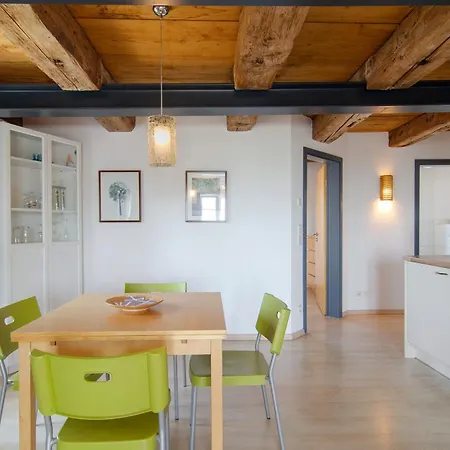 Altes Schulhaus アパート