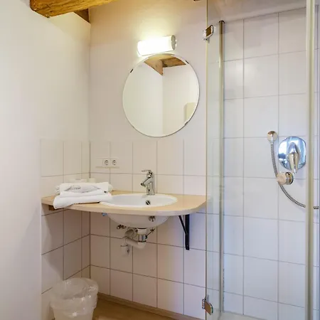 Altes Schulhaus * Heiligenborn