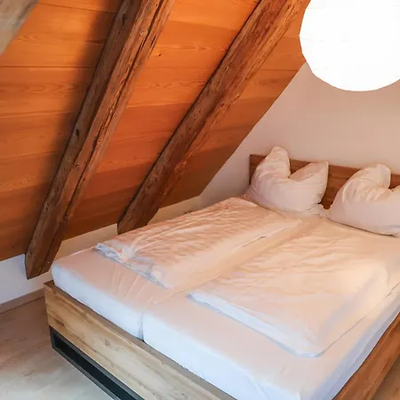 Altes Schulhaus Apartament Heiligenborn